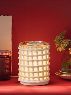 Scentsy COTTAGE WEAVE Wax Warmer Farmers Market Basket Texture Ceramic NIB
